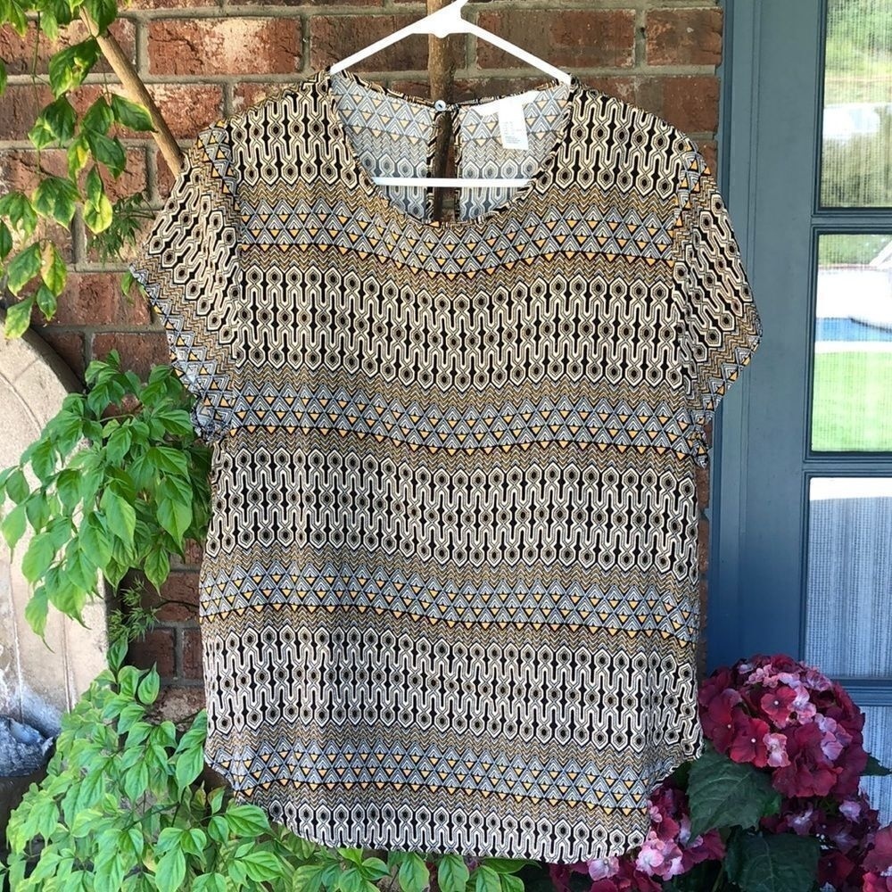 H&M black print short sleeve blouse‎ size 12
